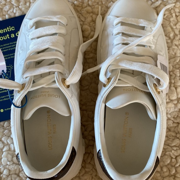 Louis Vuitton time out sneaker - Picture 9 of 17